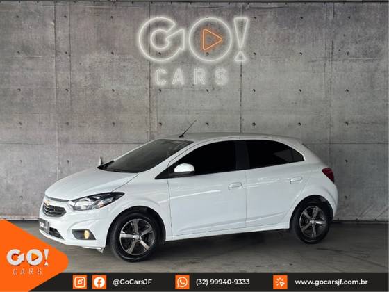 CHEVROLET ONIX 1.4 MPFI LT 8V FLEX 4P MANUAL CHEVROLET ONIX 1.4 MPFI LT 8V FLEX 4P MANUAL